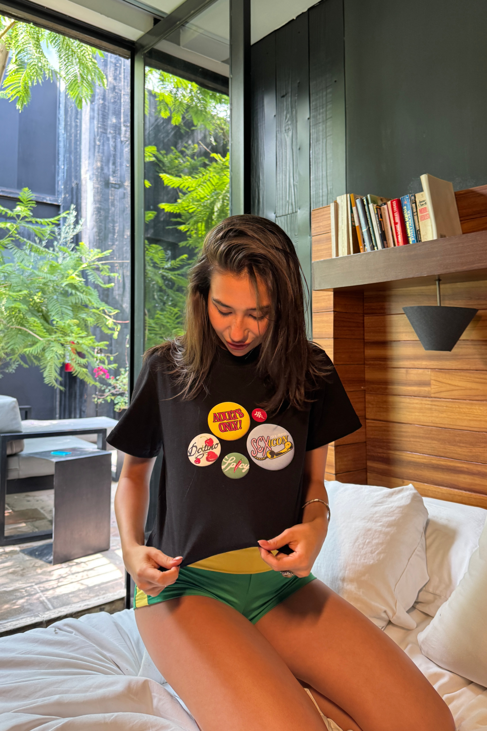 Sex Pin's Crop Tee Black