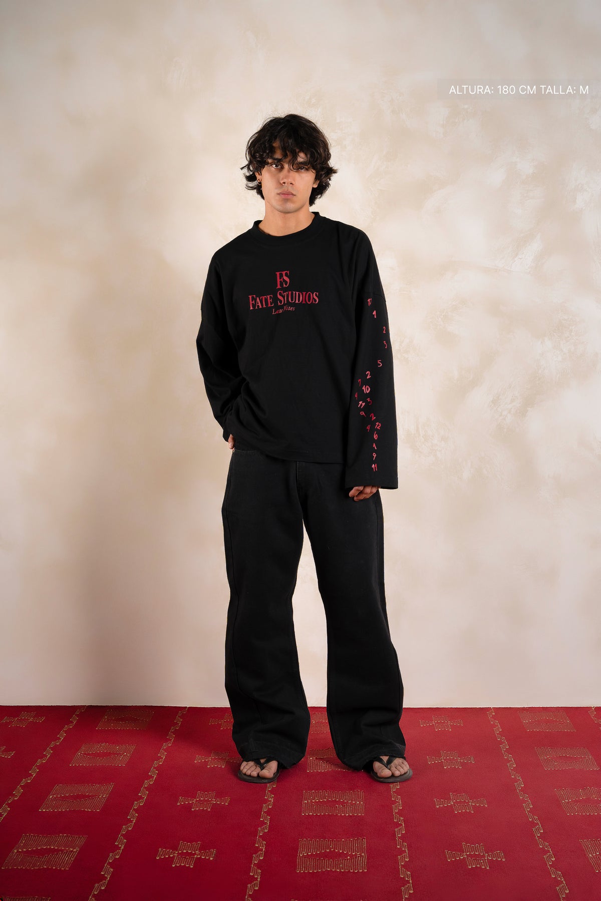 No One Loses Time Longsleeve Black