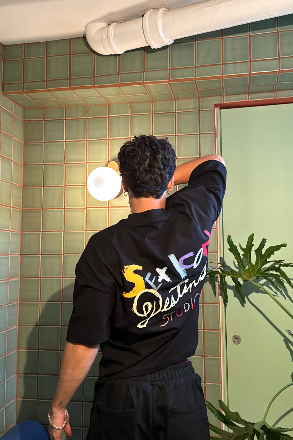 Sex Icon Crayons Tee Black