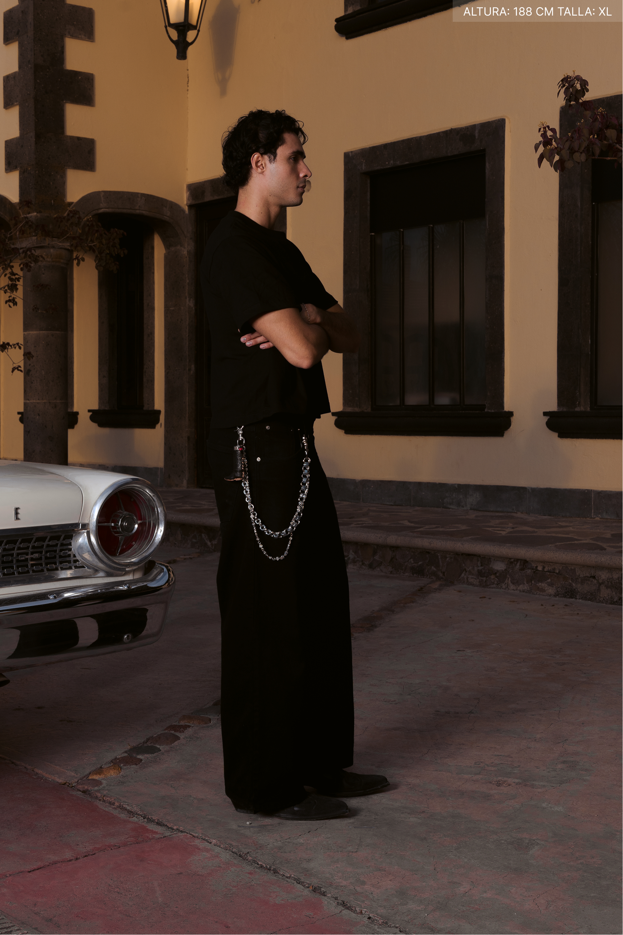 Letter Cross Crop Tee Black