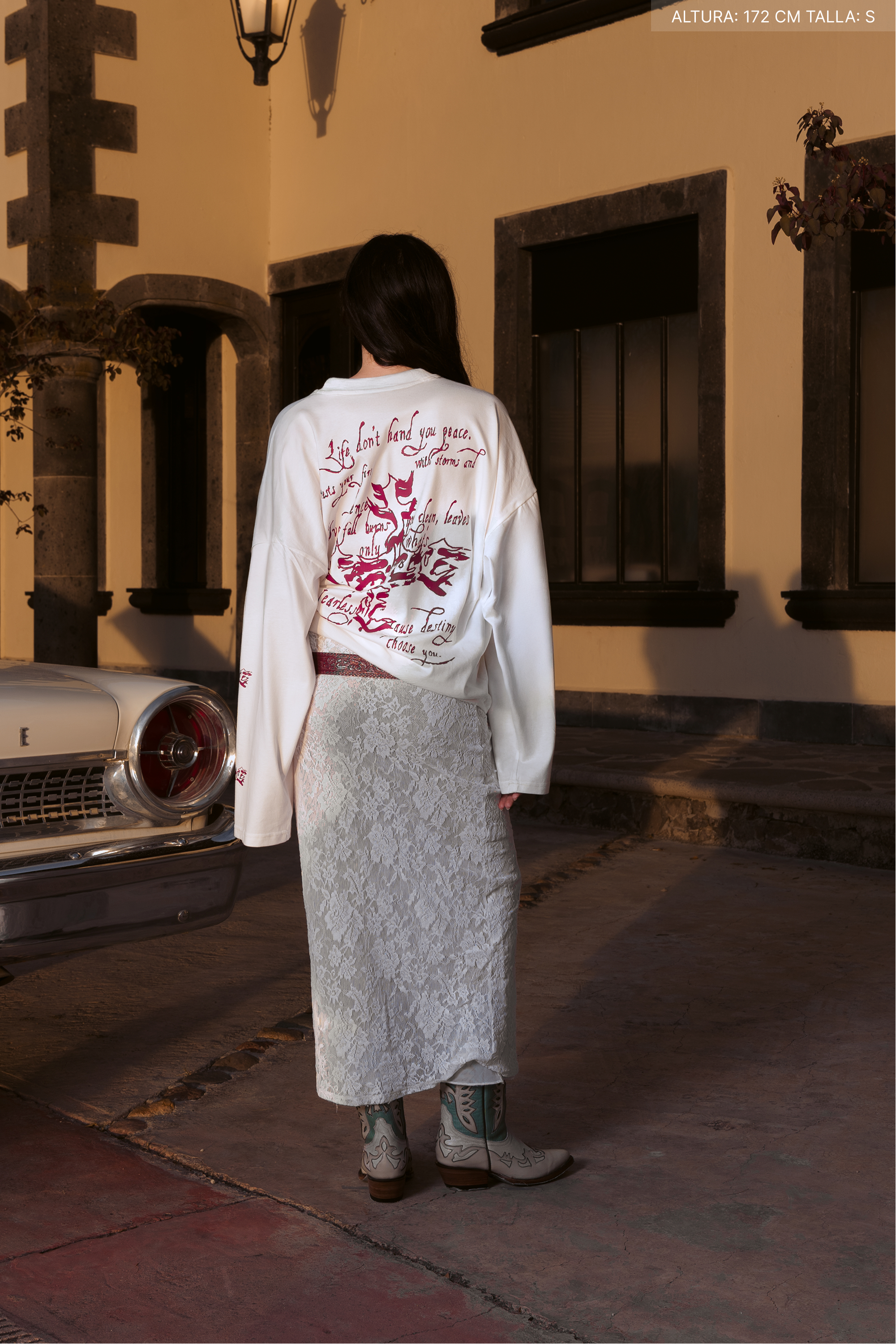 Letter Cross Longsleeve Ivory