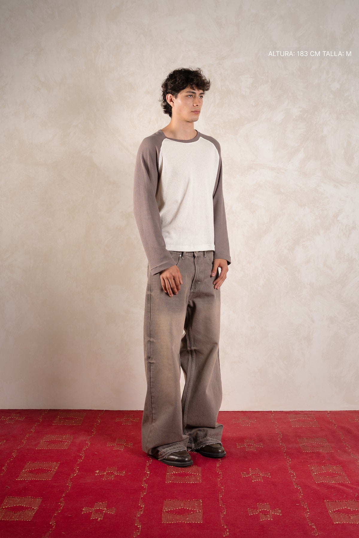 Raglan Longsleeve Ivory w/ Grey
