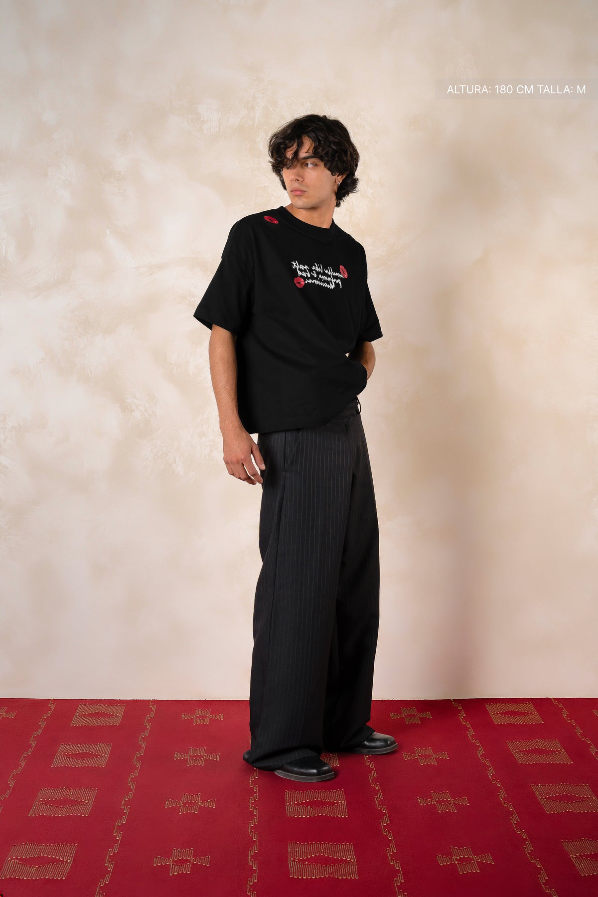 Midnight Kiss Tee Black