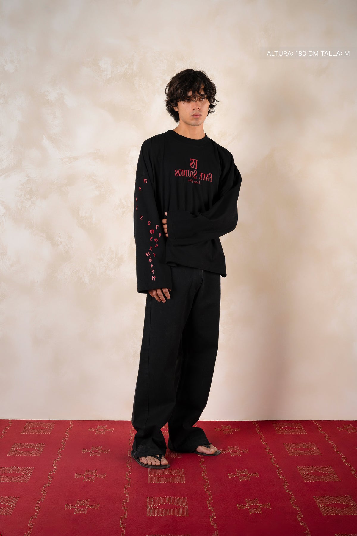 No One Loses Time Longsleeve Black