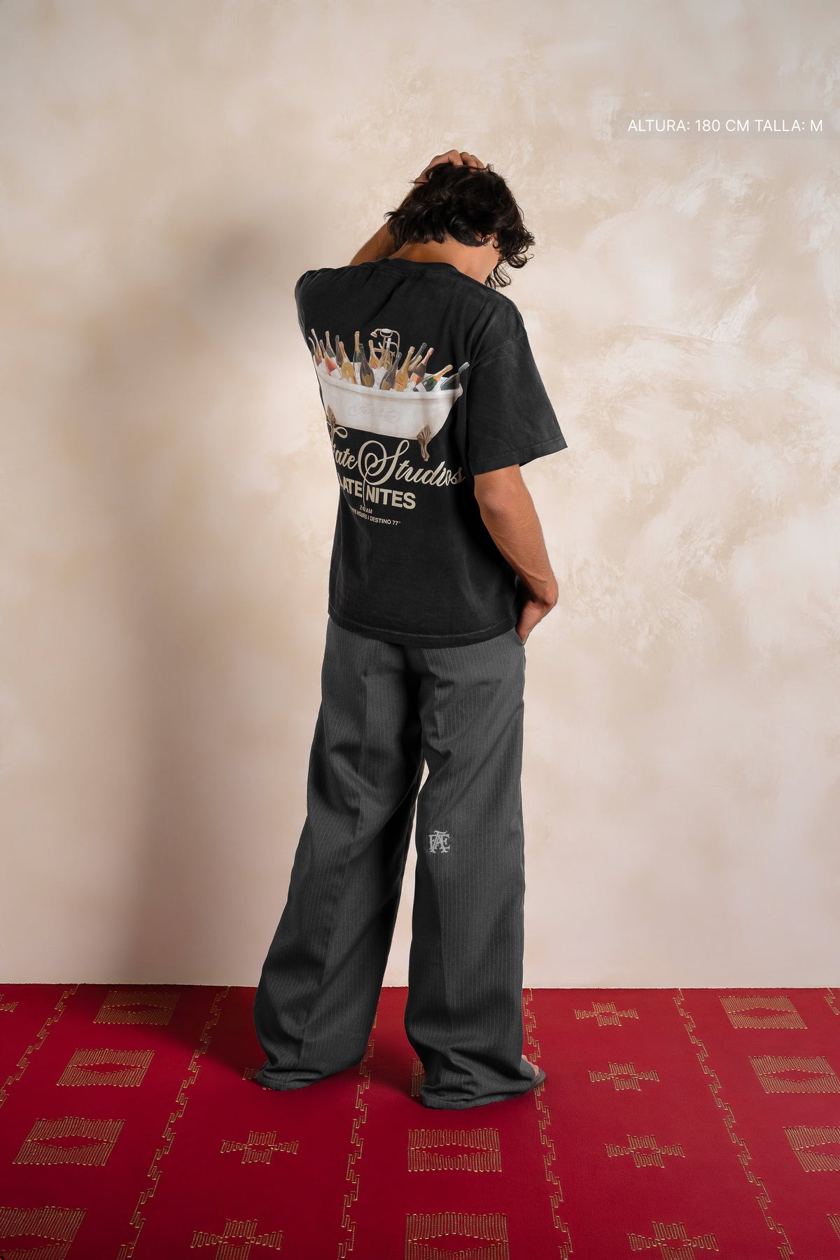 Champagne Service Tee Vintage Black