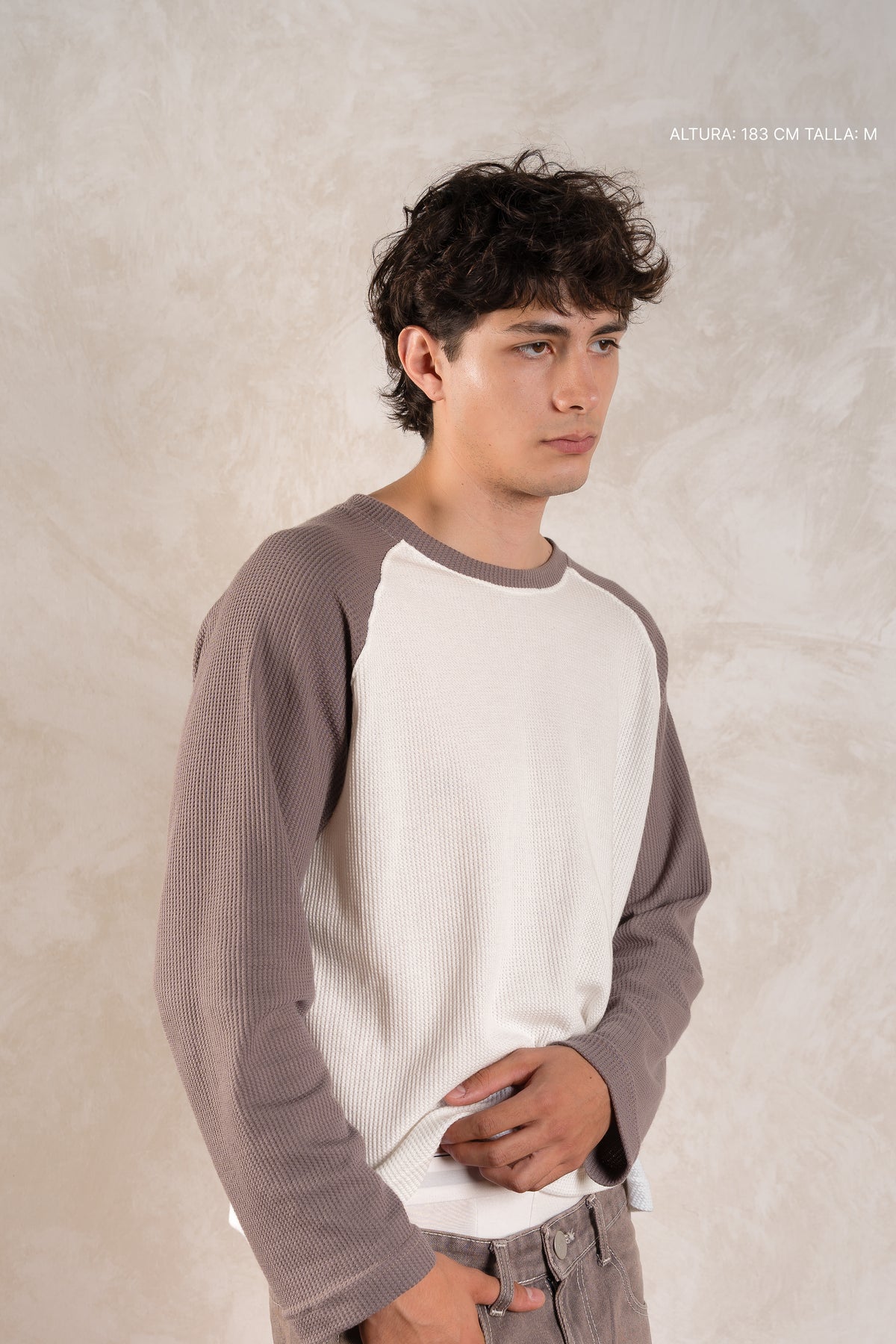 Raglan Longsleeve Ivory w/ Grey