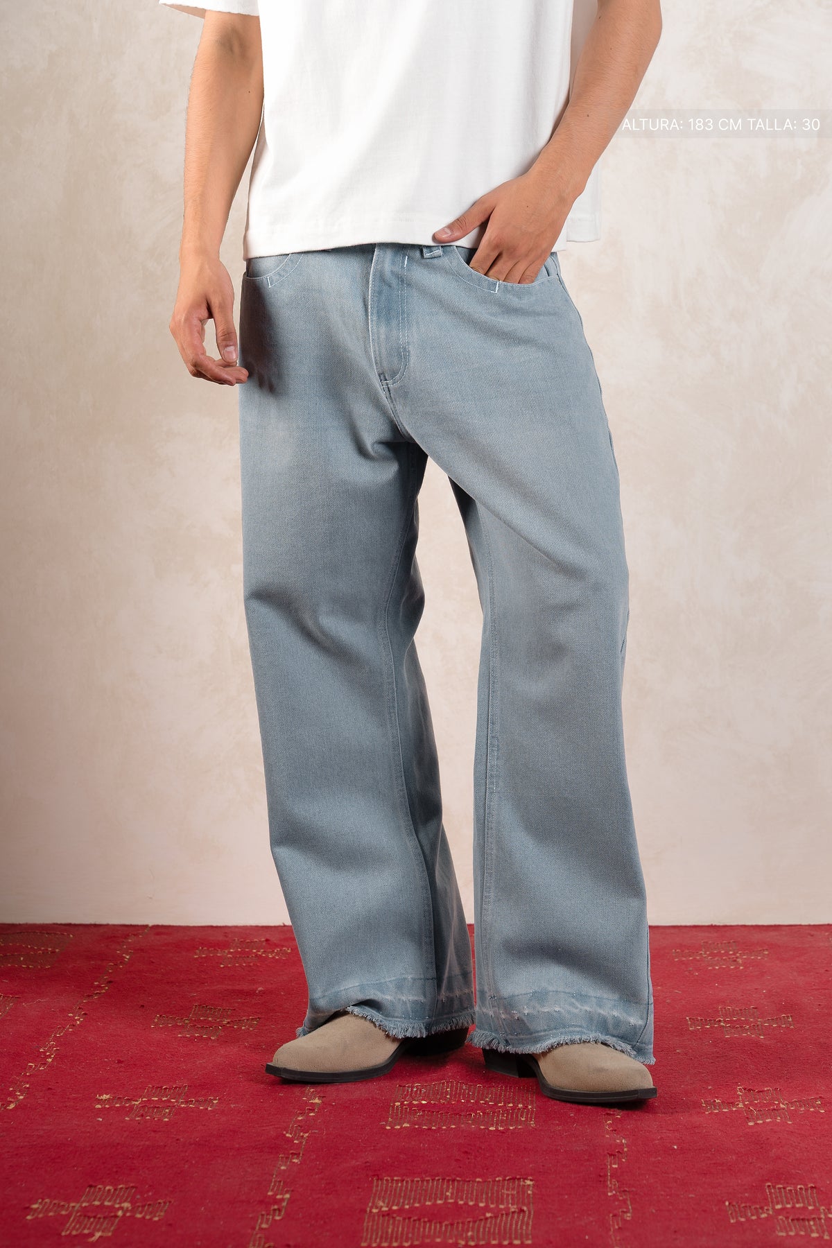 Twisted Flare Jeans Washed Blue