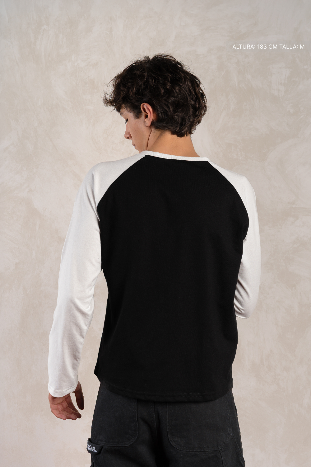 Fate Studios Raglan Longsleeve Black w/ Ivory — foto 5