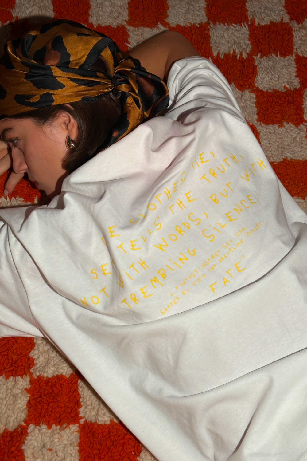 Clothes Lie Tee Ivory