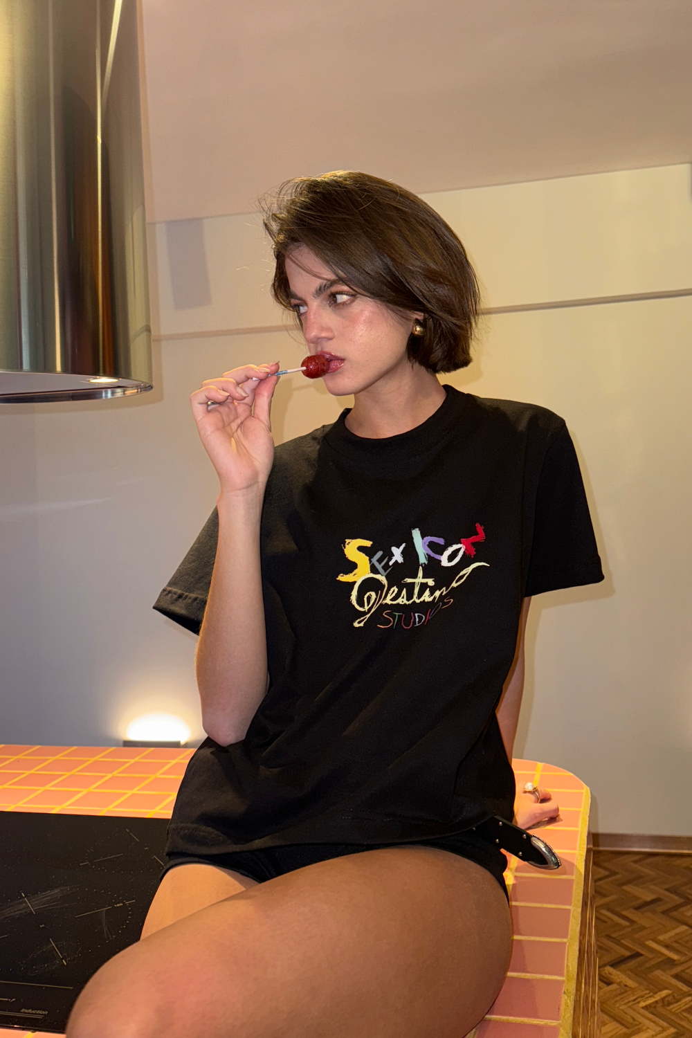 Sex Icon Crayons Crop Tee Black