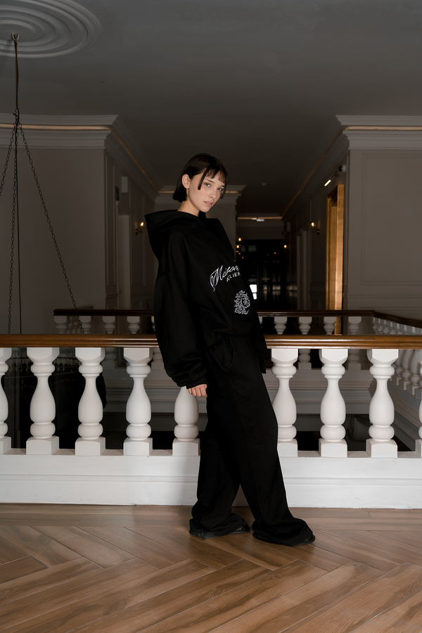 Crown Hoodie Vantablack