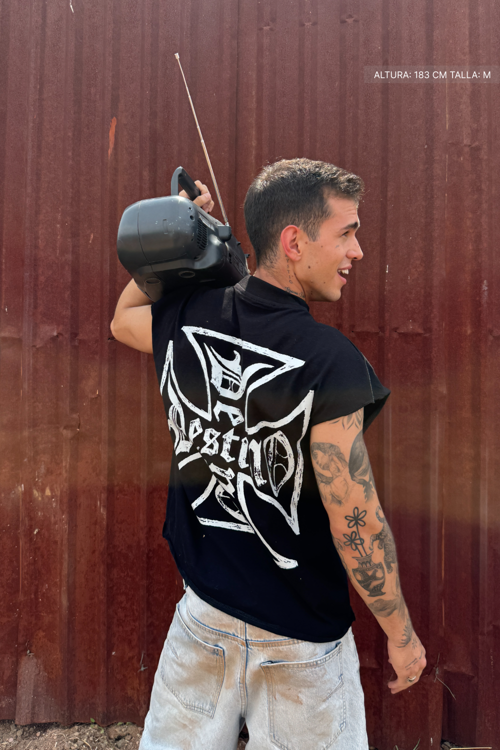 Destino Cross Tank Top Black