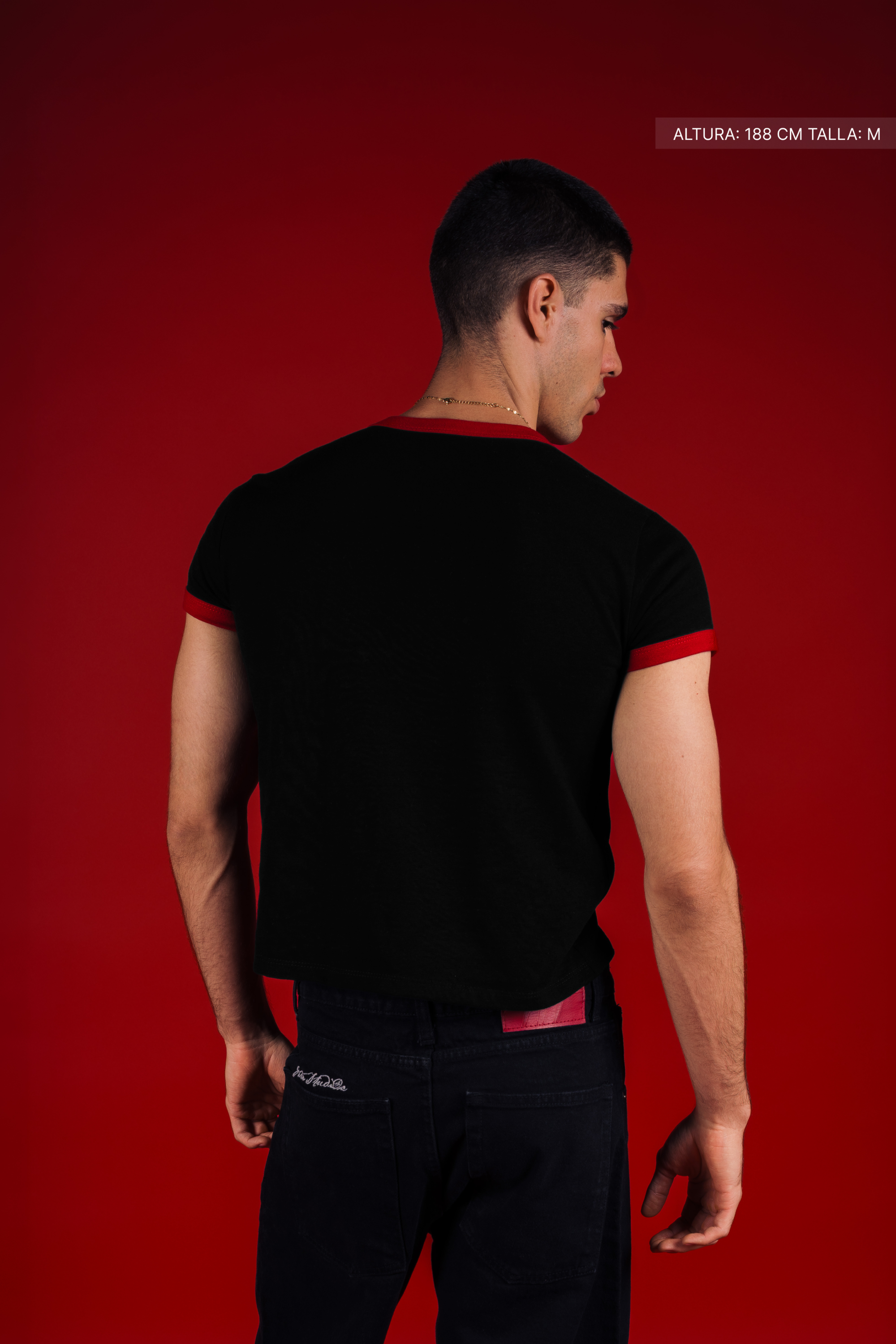 Rib Muscle Tee Black w/ Red