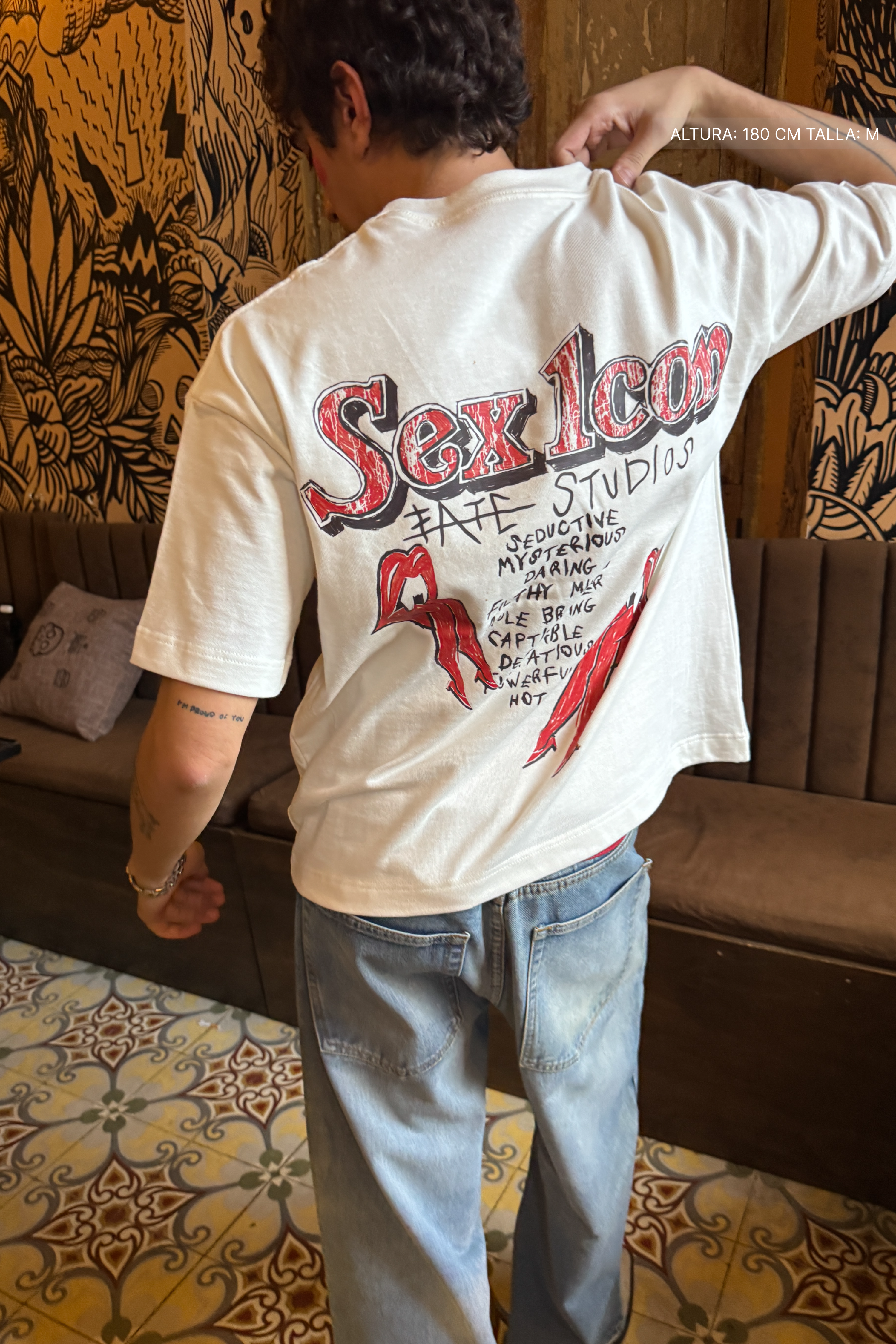 Hot Mysterious Tee Ivory