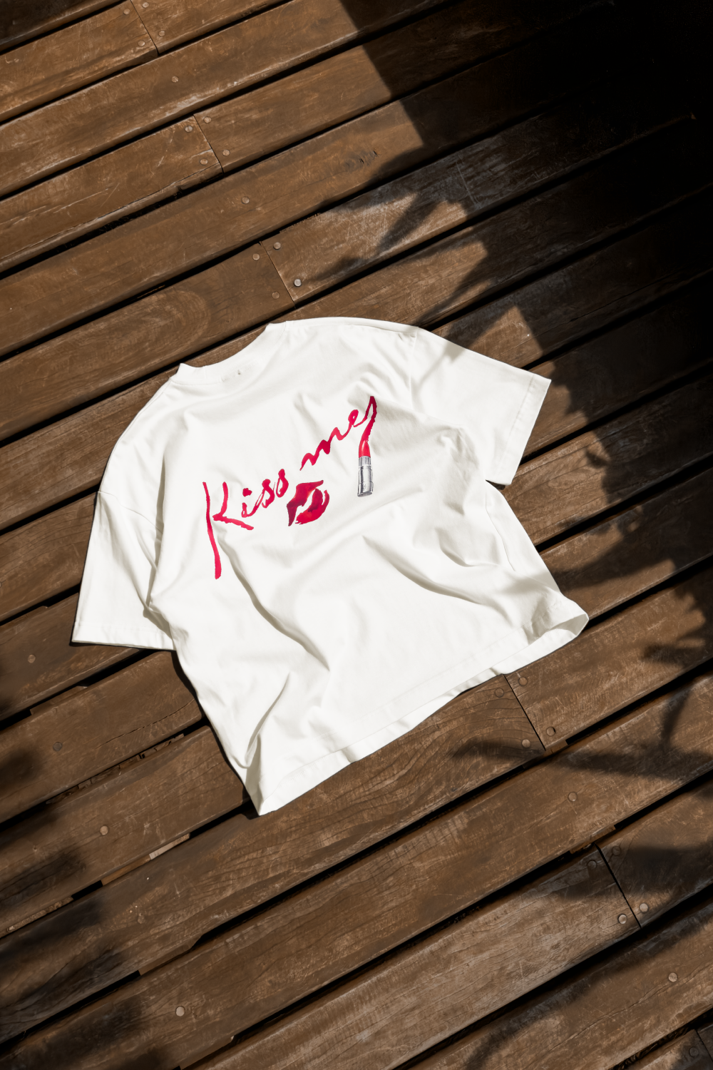 Kiss Me Tee Ivory