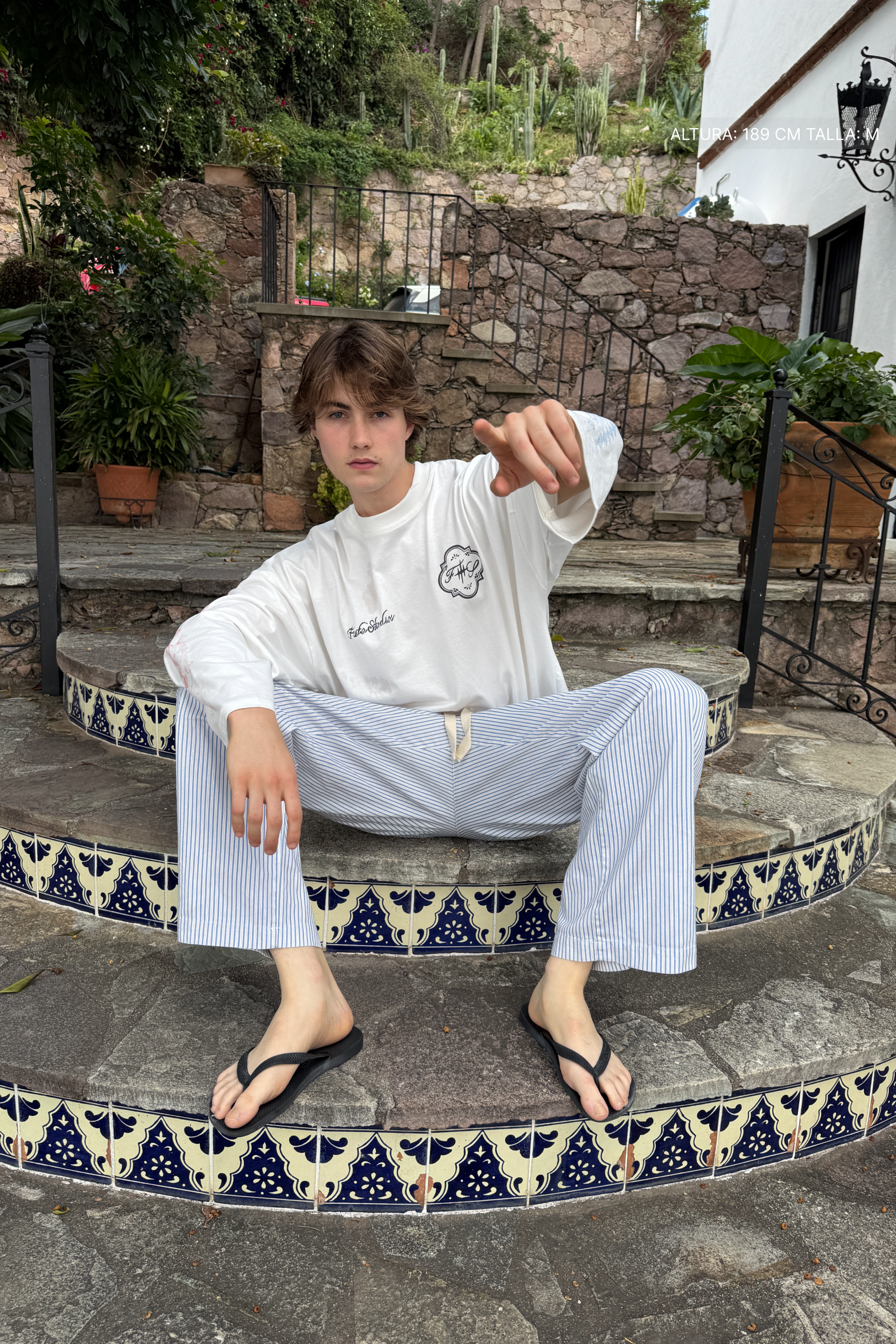 Villa View Longsleeve Ivory