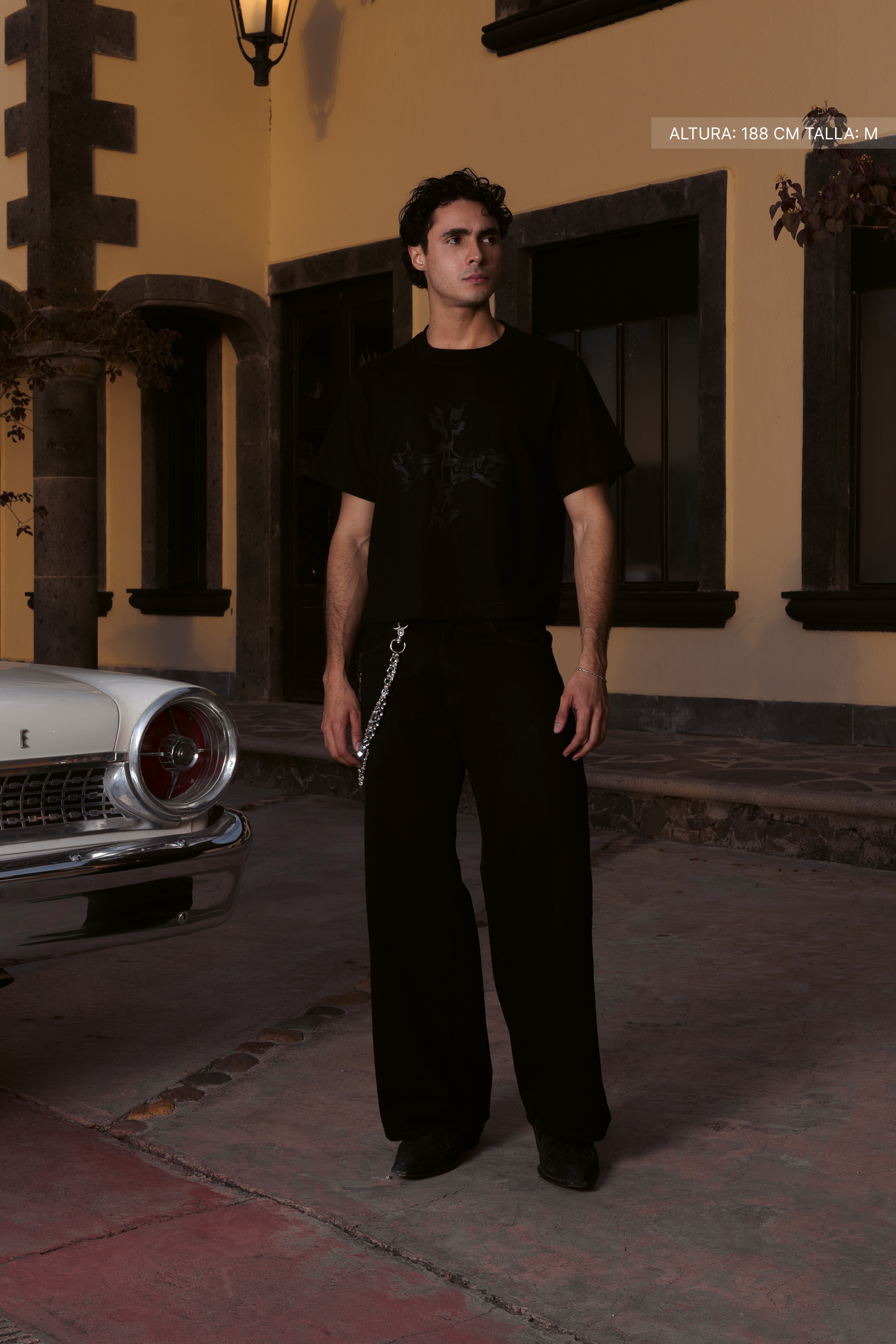 Letter Cross Crop Tee Black