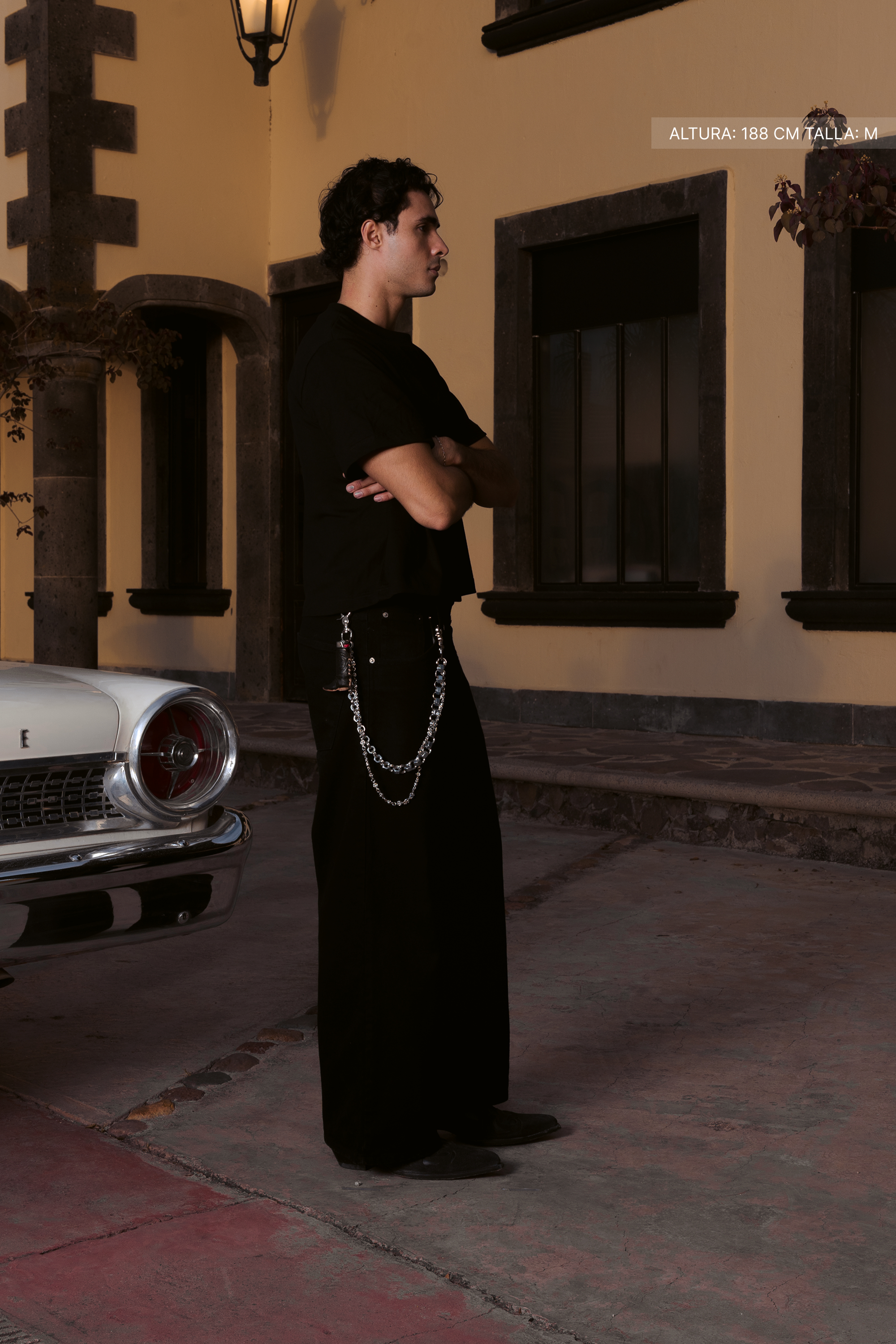 Letter Cross Crop Tee Black