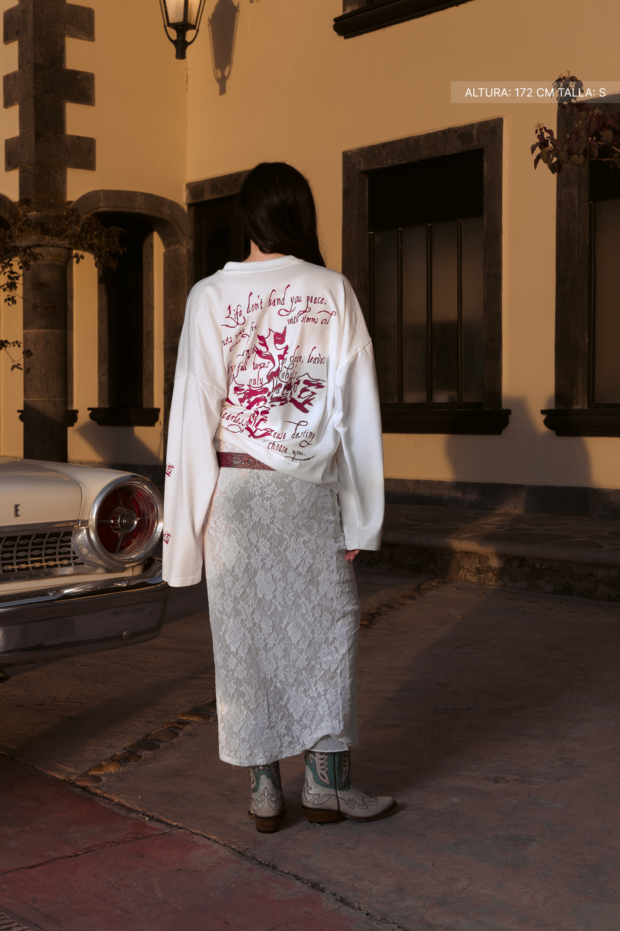 Letter Cross Longsleeve Ivory