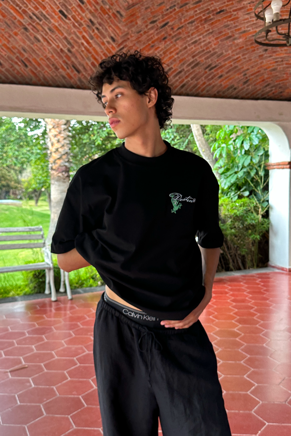 Who is Destino Tee Black