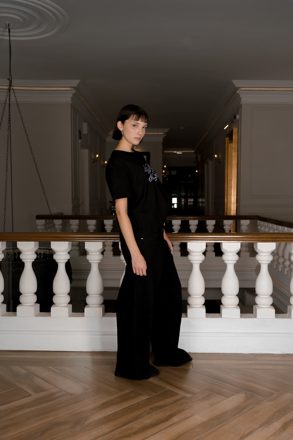 Crown Crop Tee Black