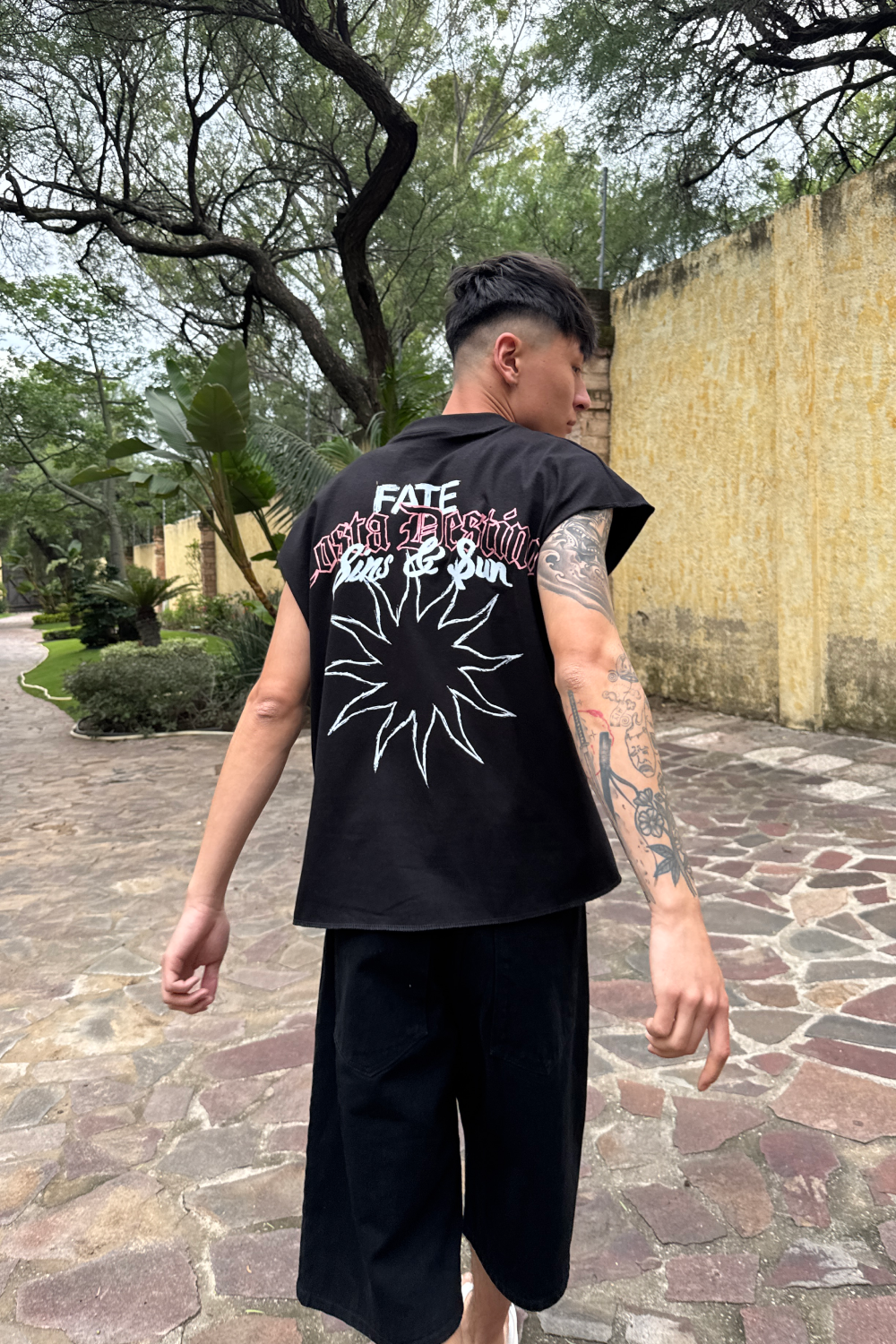 Sins & Sun Tank Top Black