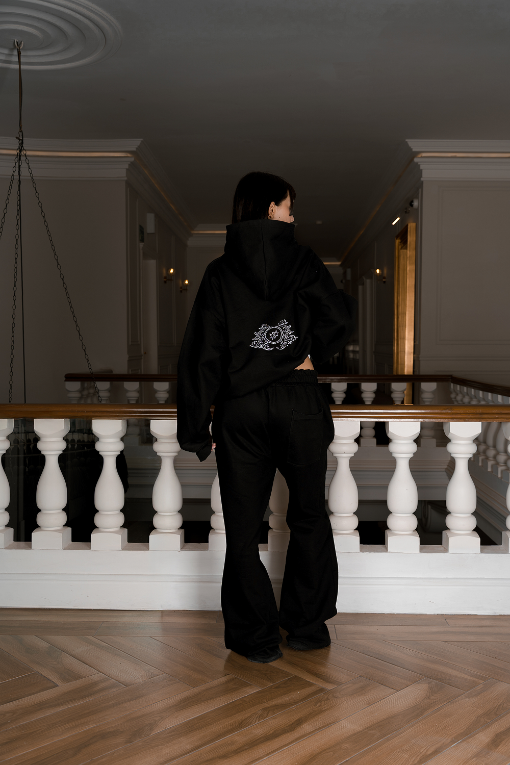 Crown Hoodie Vantablack