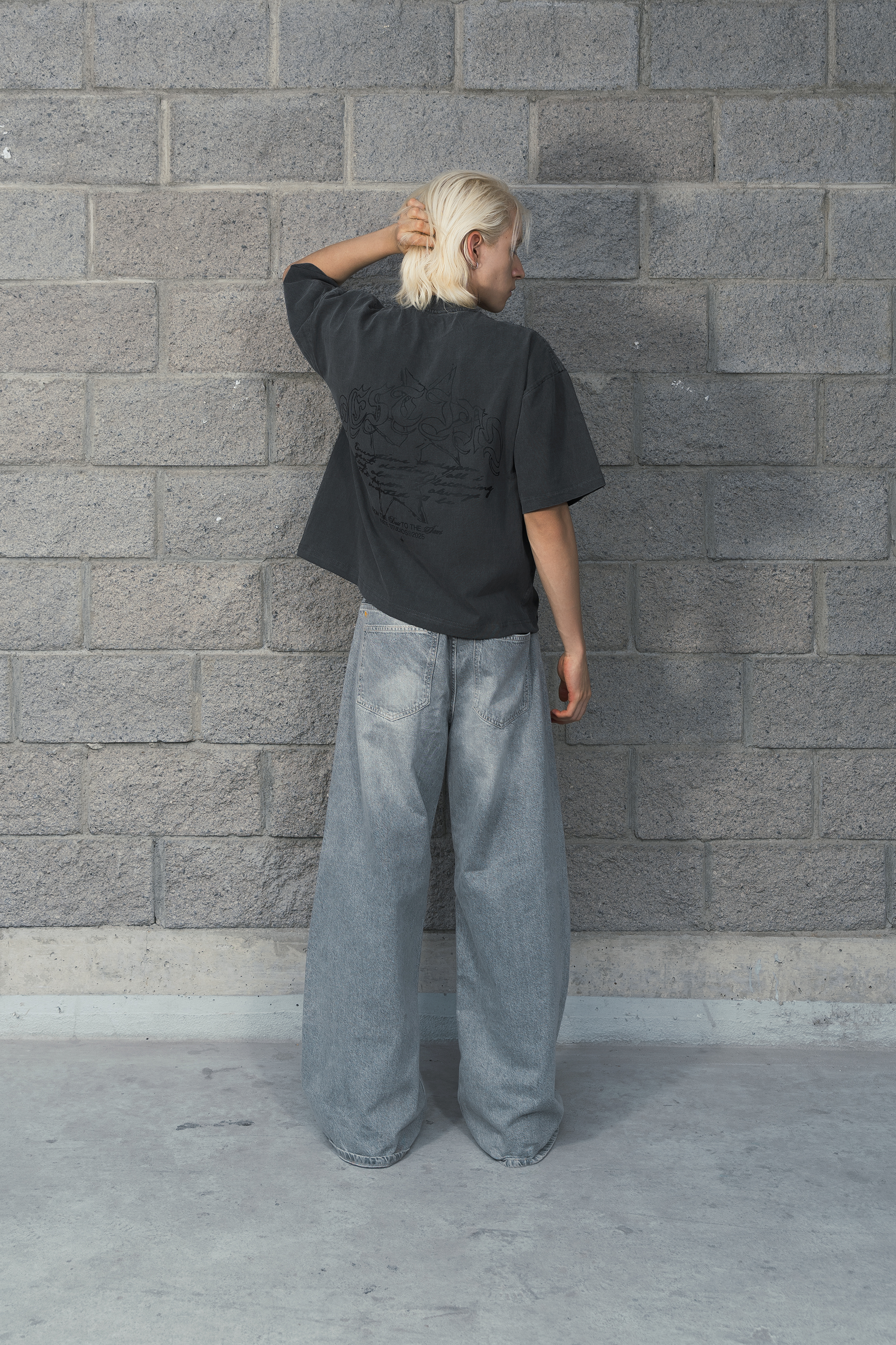 Gothic Sparks Tee Washed Grey