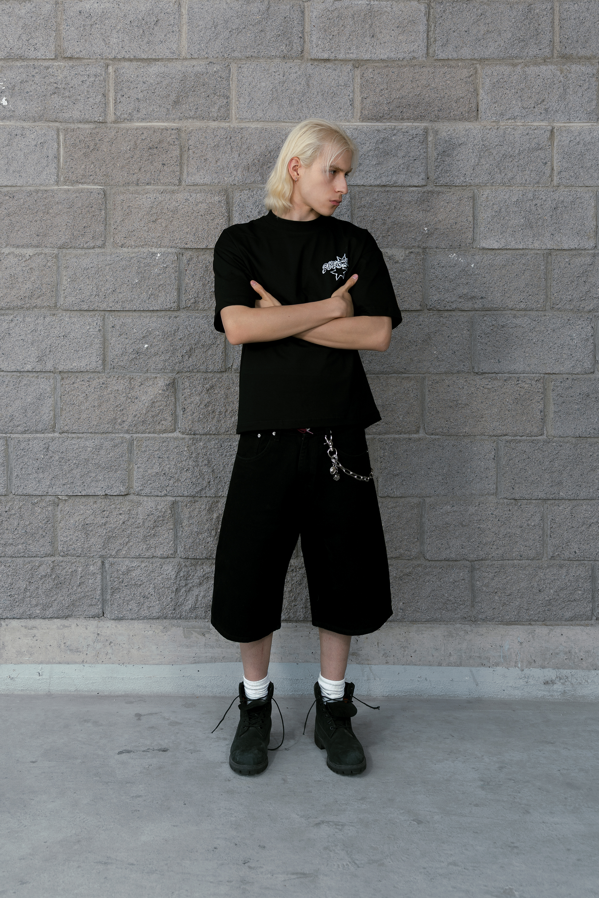 Gothic Sparks Tee Black