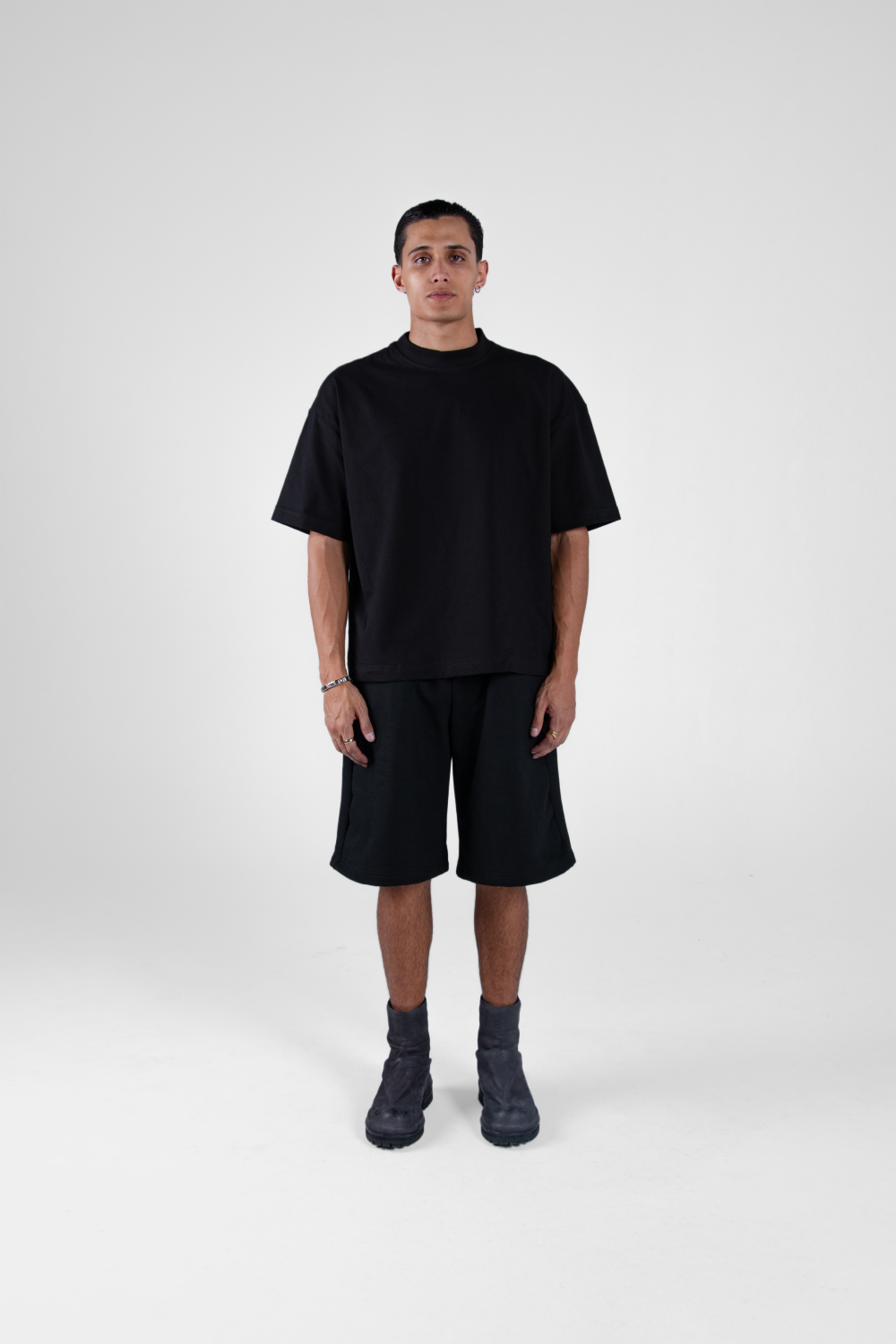 Vantablack Baggy Shorts 450 GSM
