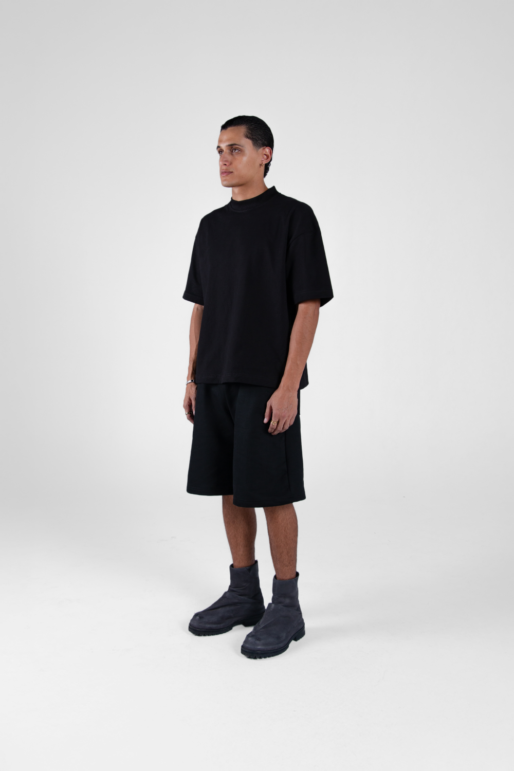 Vantablack Baggy Shorts 450 GSM