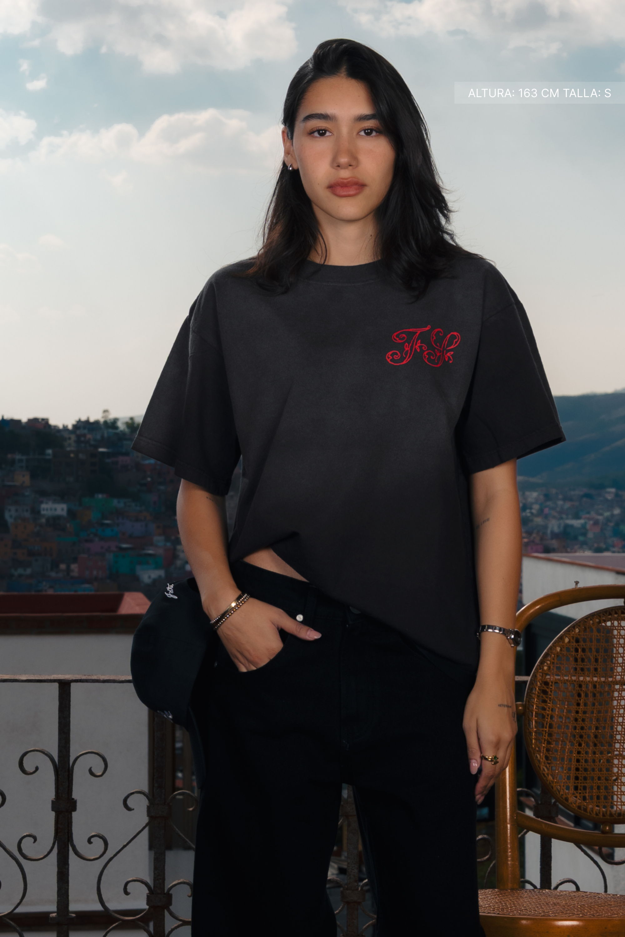 Ornate Tee Faded Black