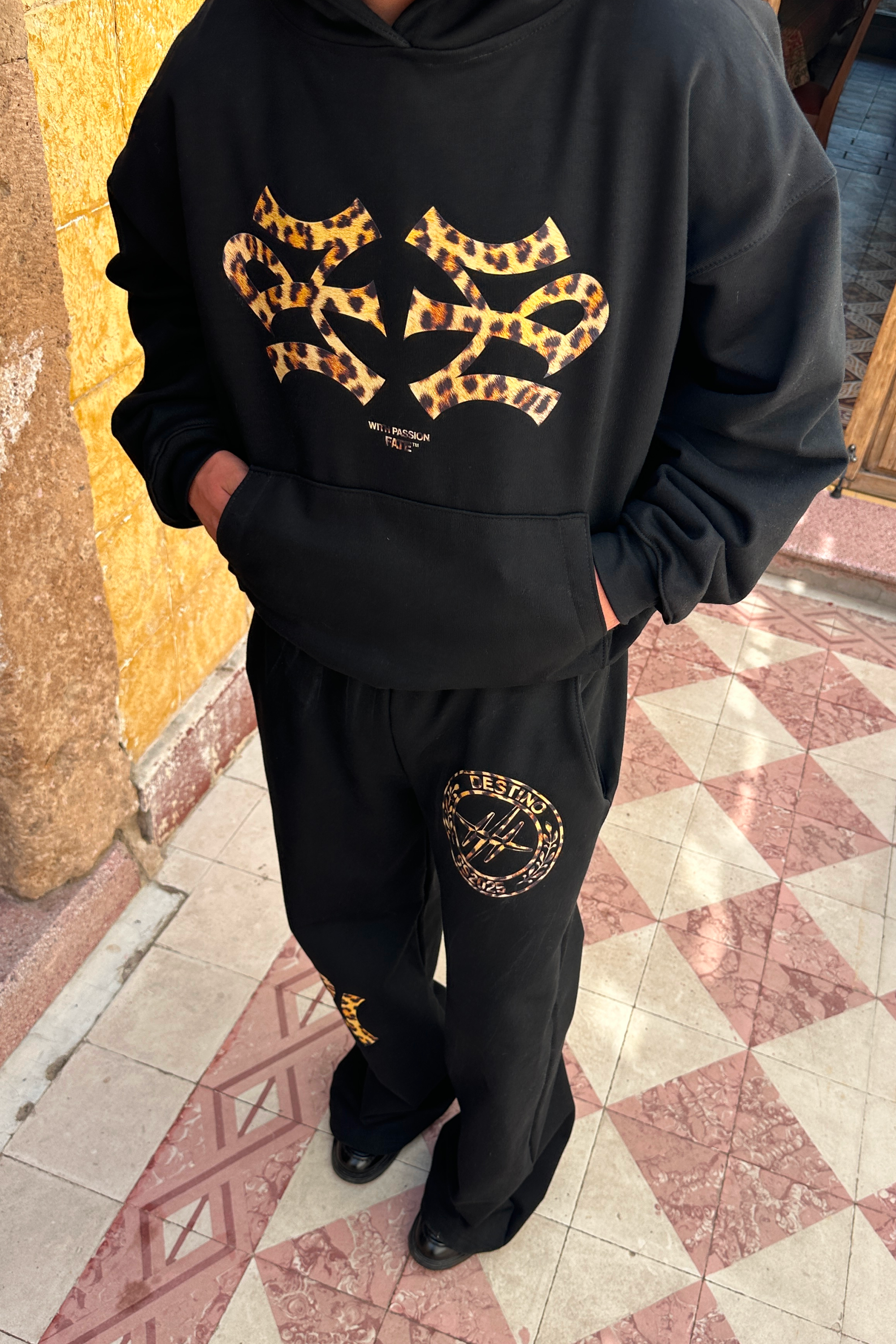 WP Cheetah Hoodie Vantablack