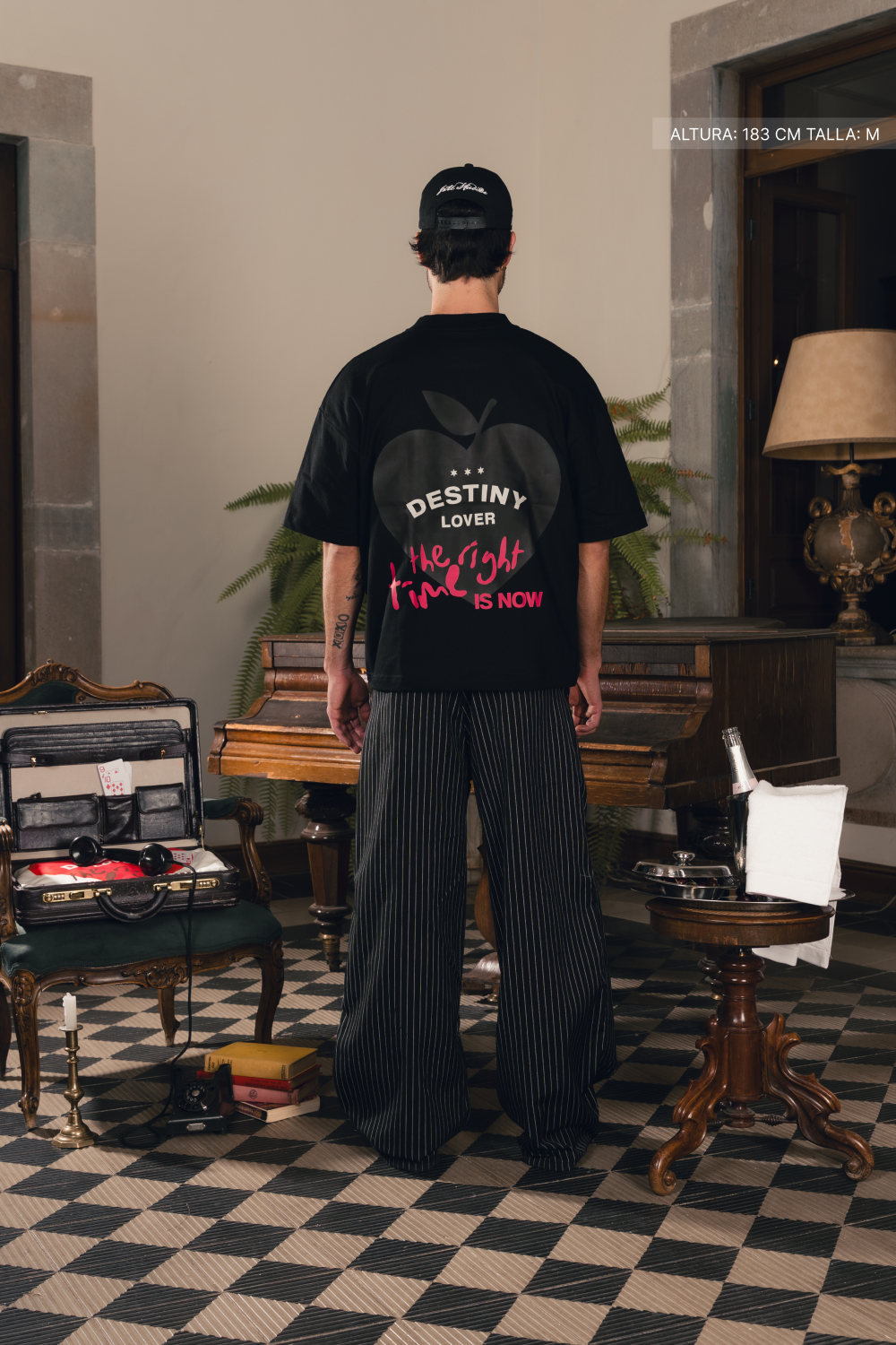 The Right Time Tee Black