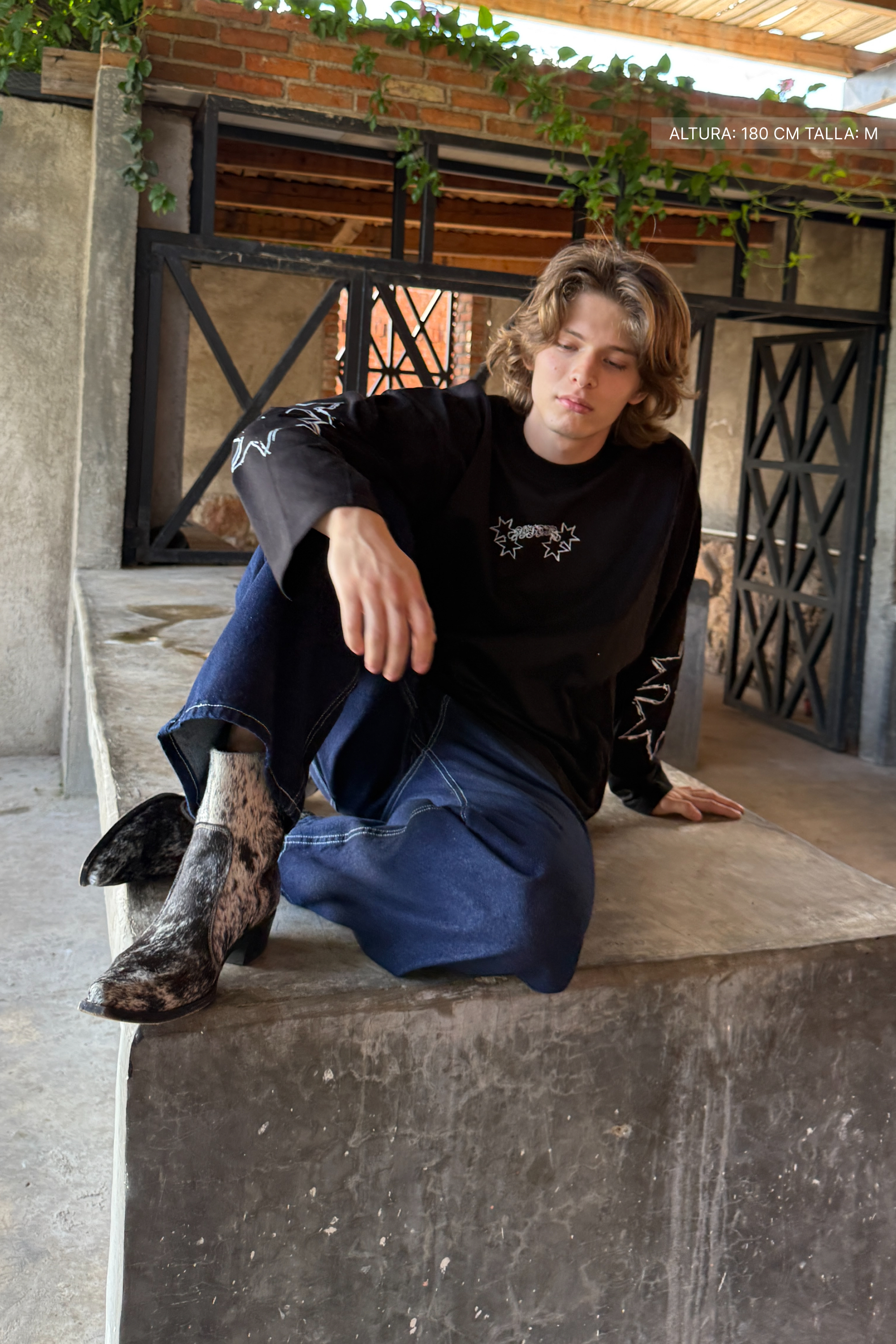 World Tour Longsleeve Black