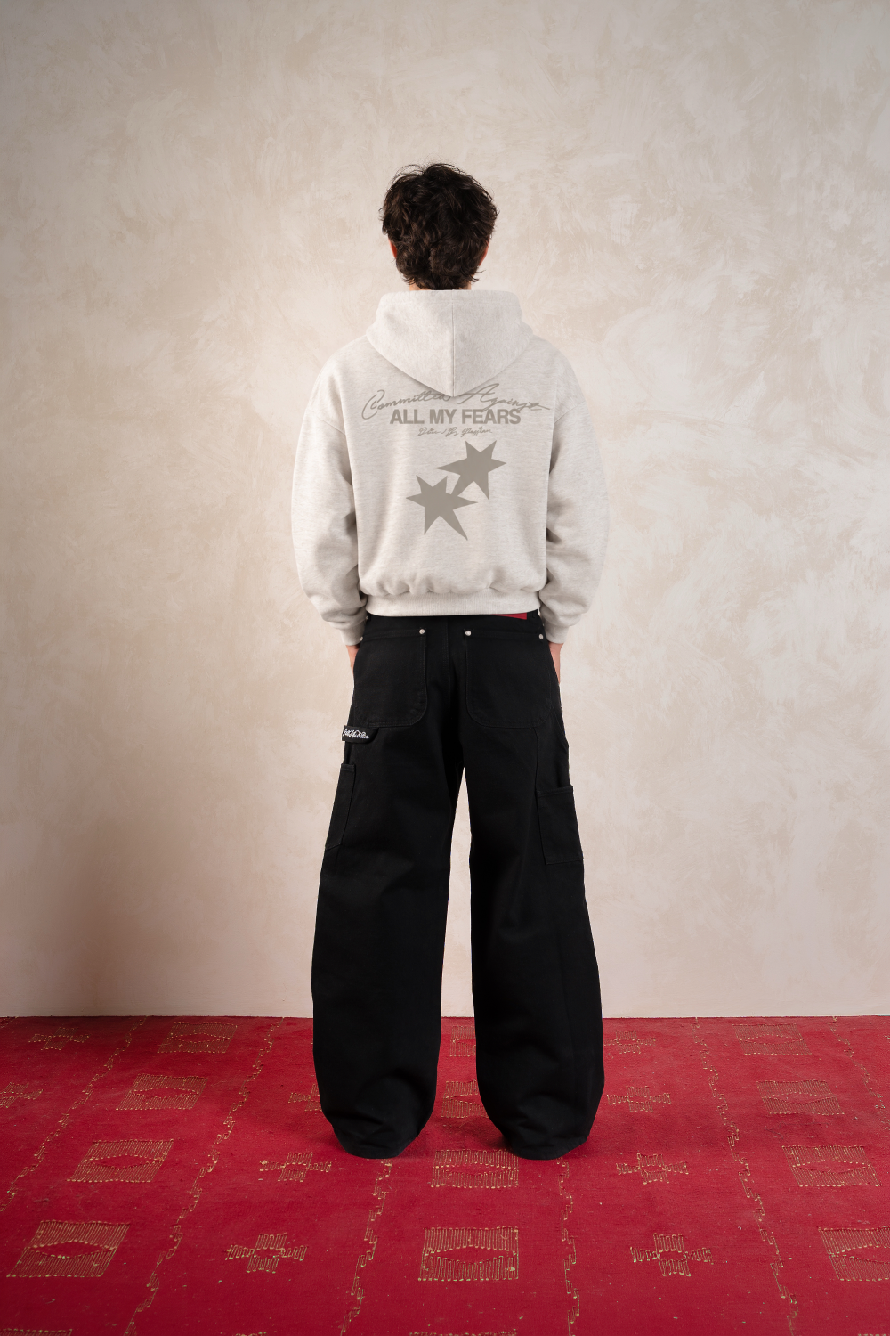 All My Fears Hoodie Jasper Champagne — Modelo espalda