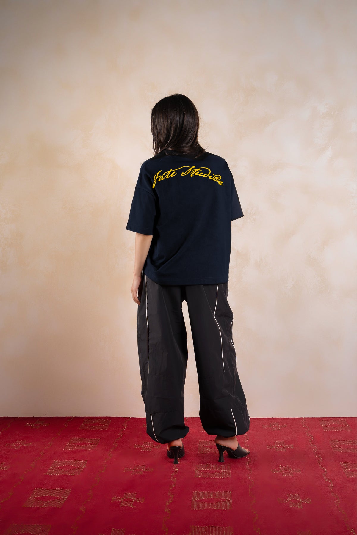 Fate Studios Tee Navy Blue — Editorial FATE · Espalda · Nueva referencia · Ajuste03 · 2026-09-21