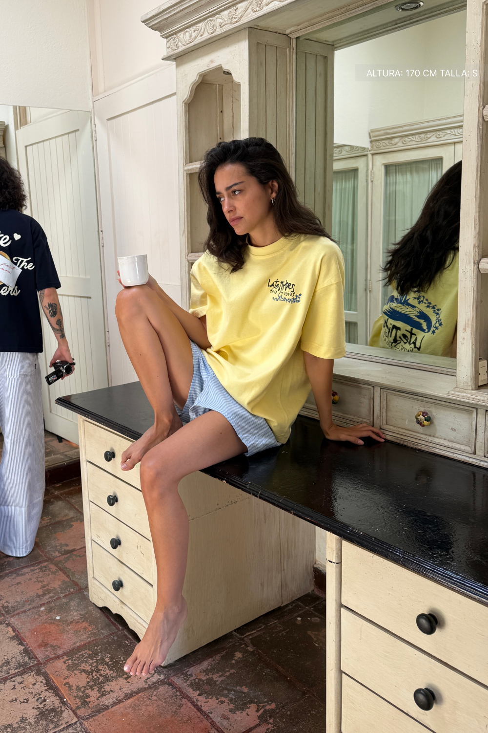 Island After Hours Tee Canary Yellow · 06
