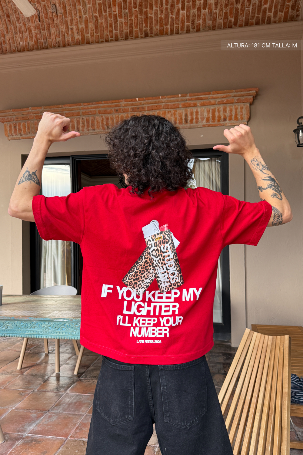 Jet Set Hotel Tee Red · 04
