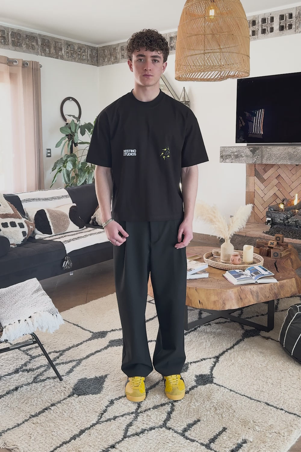 Everyday We Tee Black