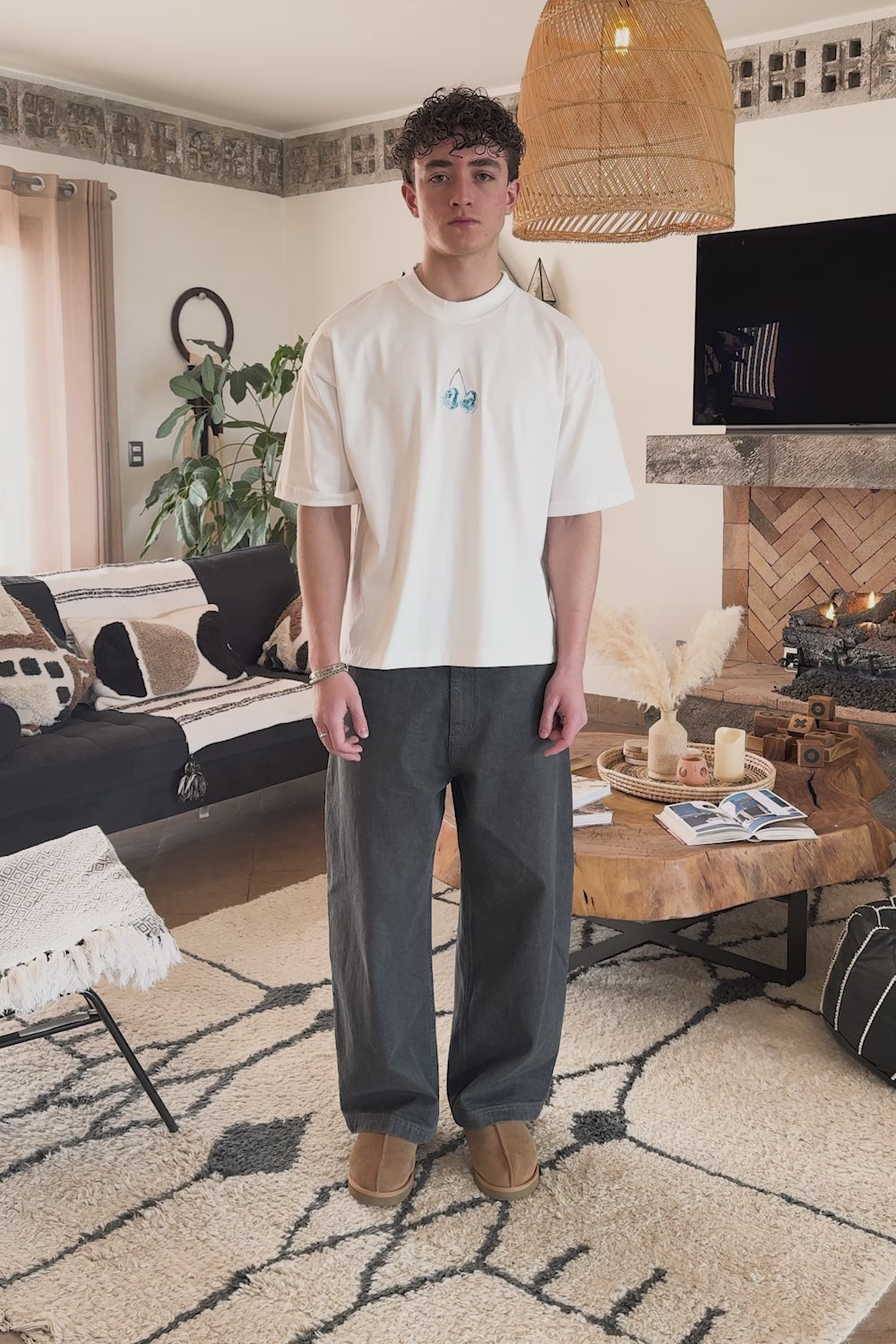 Cold Hearts Tee Ivory