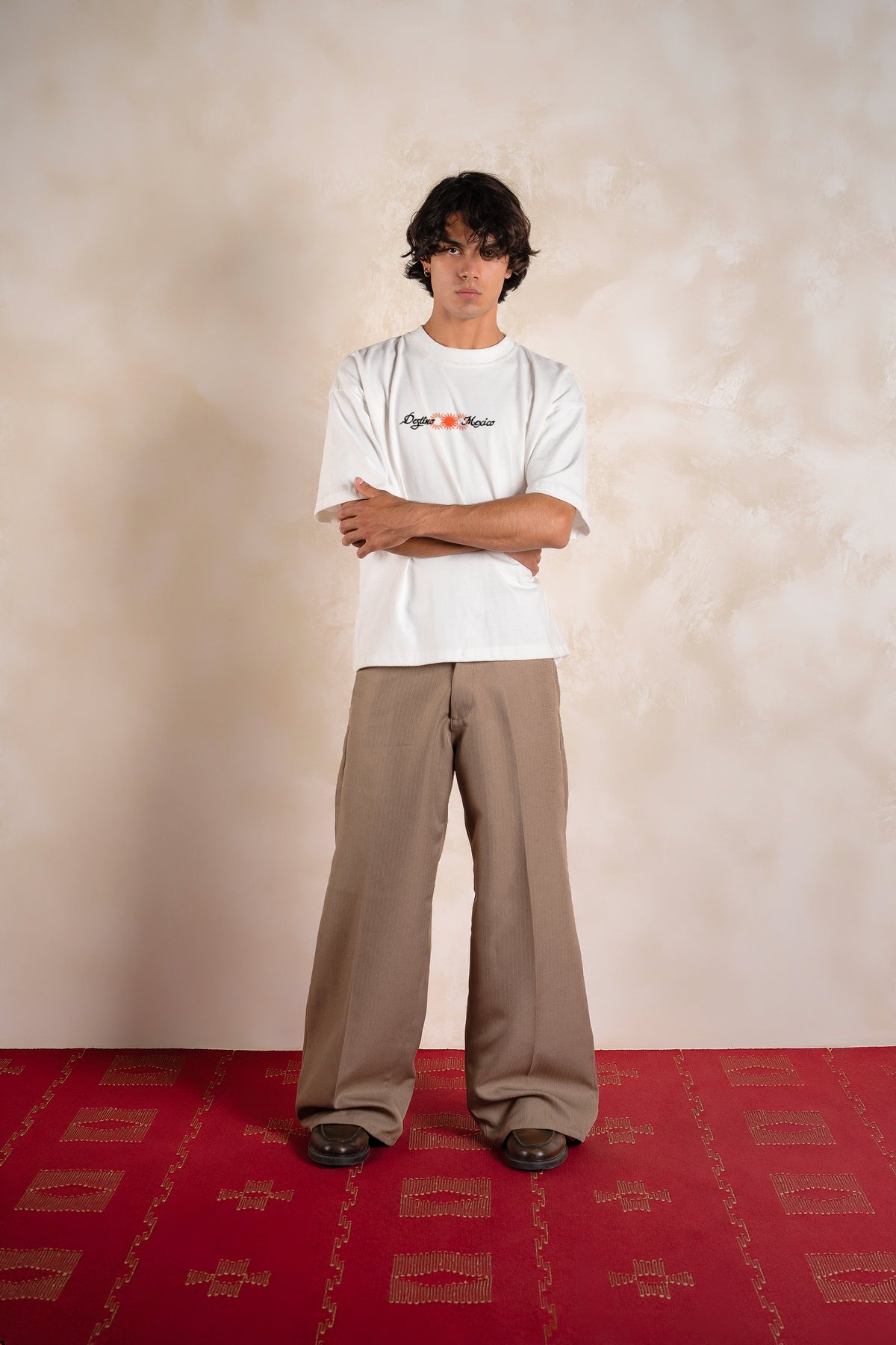 Sunblessed Tee Ivory — Editorial FATE · Frente · Lookbook 2026-09-21